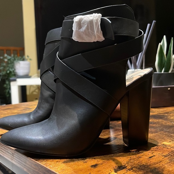 🚨 SOLD🚨 - Picture 1 of 7